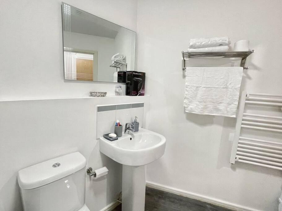 Cityfront Modern Apt Near City Centre/Etihad, Free Parking Manchester Exterior foto